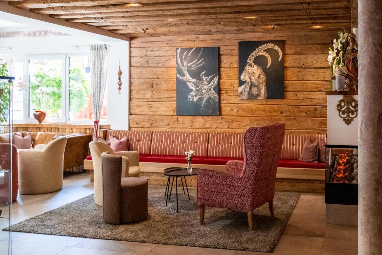 Hotel Lohningerhof Maria Alm am Steinernen Meer Exteriör bild