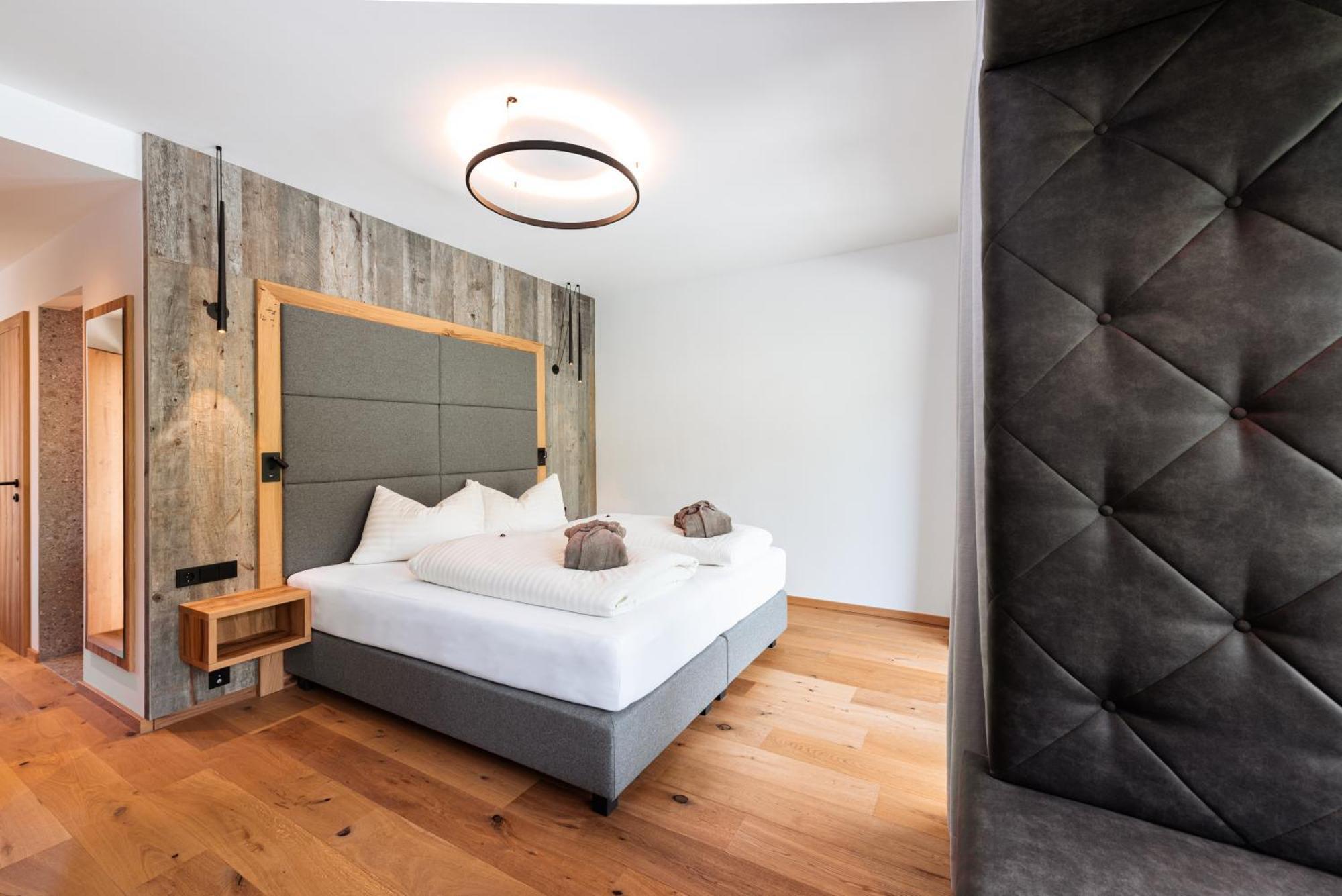 Hotel Lohningerhof Maria Alm am Steinernen Meer Rum bild