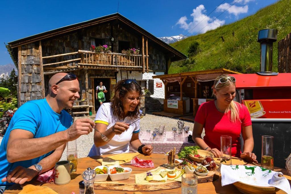 Hotel Lohningerhof Maria Alm am Steinernen Meer Exteriör bild